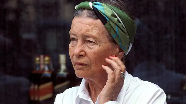 Var oluşun özgür ismi: Simone de Beauvoir