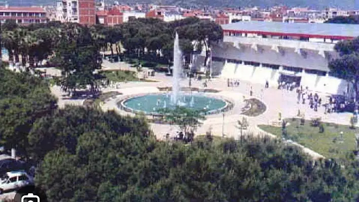 VATANDAŞTAN HAVUZ TALEBİ: 'ULUS MEYDANI ESKİ GÜNLERİNE DÖNSÜN'