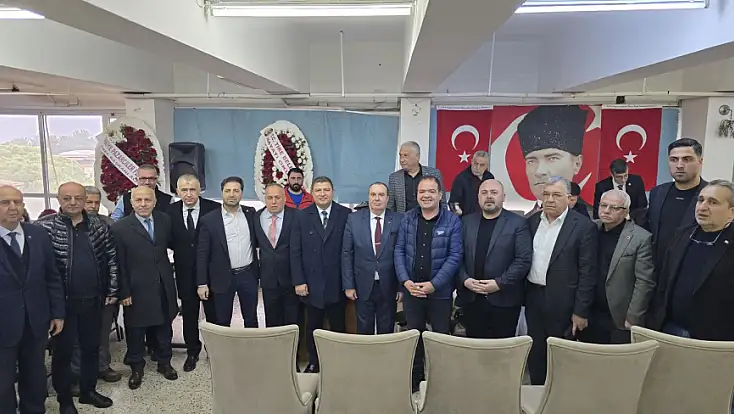 BAŞKAN OKUROĞLU, PAZARCI ESNAFIYLA GENEL KURULDA BULUŞTU