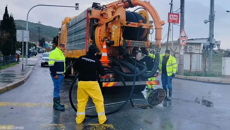 İzmir’de Yağış Öncesi İZSU Alarma Geçti