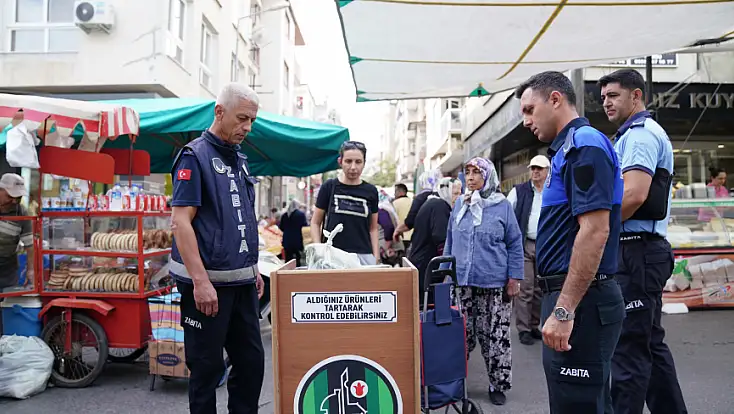 Tire’de zabıta, Salı pazarında tartı noktaları kurdu