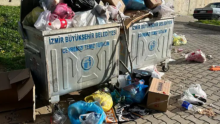 ÖDEMİŞ TOKİ’DE ÇÖP SORUNU BÜYÜYOR: KONTEYNERLER GÜNLERCE DOLU KALIYOR