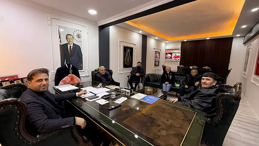 AK PARTİ TİRE İLÇE BAŞKANLIĞI'NDA YOĞUN ZİYARET GÜNÜ