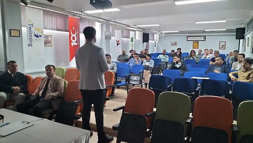 Bayındır'da Okul Müdürlerine Kan Bağışı Bilgilendirmesi