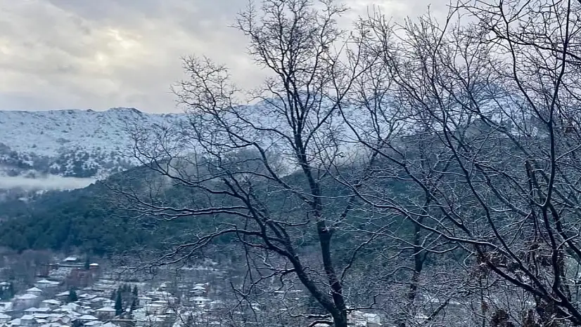 BOZDAĞ 2025'İN SON SABAHINA KARLA UYANDI