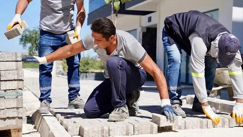 Fatih Mahallesi'nde Yol Çalışmaları Devam Ediyor