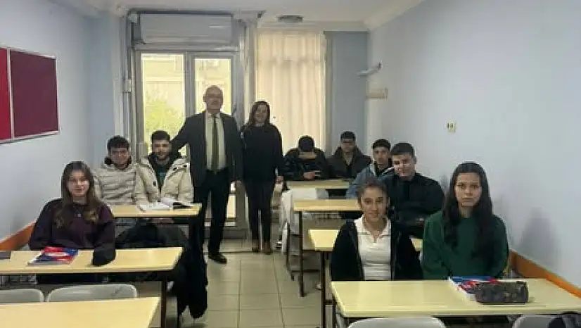 İLÇE MİLLİ EĞİTİM MÜDÜRÜ DESTİCİOĞLU'NDAN ÖZEL ÖĞRETİM KURSUNA ZİYARET