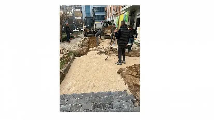 İSTİKLAL MAHALLESİ'NDE TAŞ TAMİRATI TAMAMLANDI