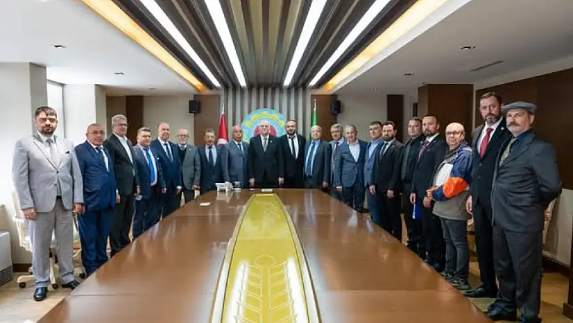 İzmir Ziraat Odaları, TZOB Genel Başkanı Bayraktar ile Çiftçinin Gündemini Görüştü