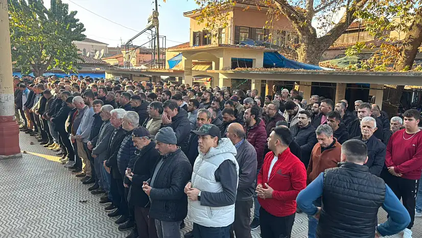Ödemiş, Sevilen İsim Özgür Çapacı'yı Son Yolculuğuna Uğurladı