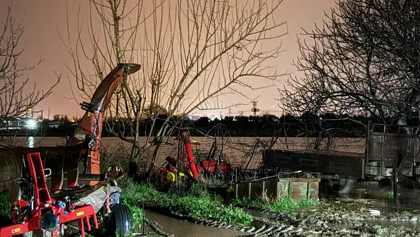 Ödemiş'te çiftlik sular altında