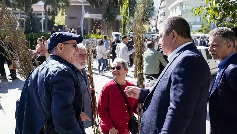 Tire Belediyesi, 3 bin meyve fidanı dağıttı