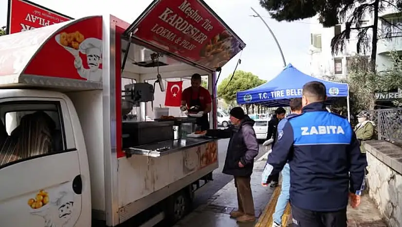 TİRE BELEDİYESİNDEN KANDİL LOKMASI İKRAMI