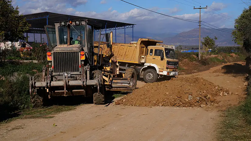 Yeğenli'de Üretim Yolu Çalışması Başladı