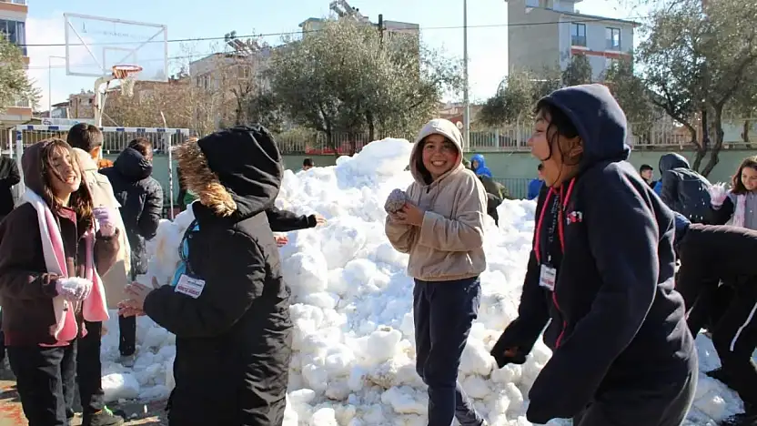 3 EYLÜL YBO'DA KAR TOPU ETKİNLİĞİ VE KEŞKEK HAYRI GERÇEKLEŞTİRİLDİ