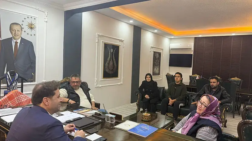 AK PARTİ TİRE'DE BULUŞMA