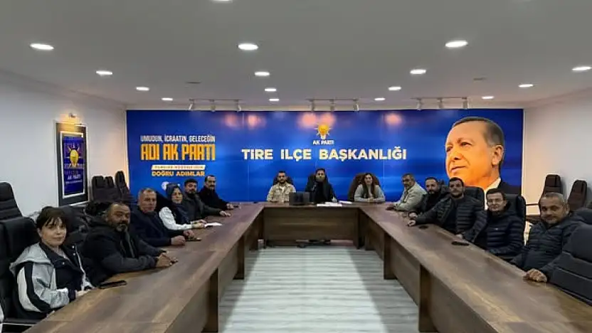 AK PARTİ TİRE İLCE YÖNETİMİ YILIN SON TOPLANTISINI YAPTI