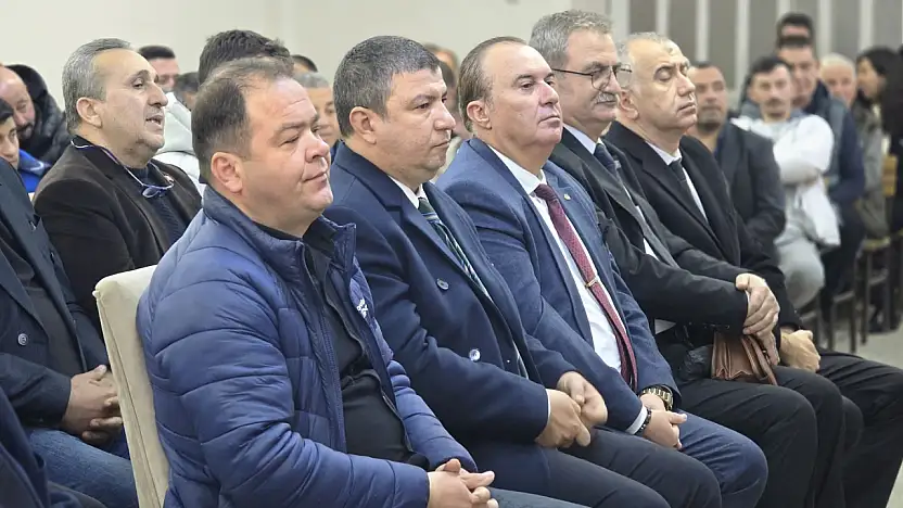 BAŞKAN OKUROĞLU, PAZARCI ESNAFIYLA GENEL KURULDA BULUŞTU