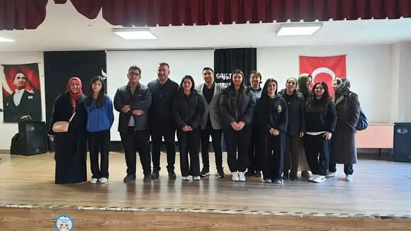 BAYINDIR'DA 'DİLİMİZİN ZENGİNLİKLERİ' YARIŞMASI SONUÇLANDI