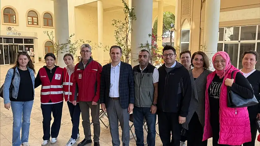 Bayındır'da Kızılay Haftası'nda Kan Bağışı Kampanyası Düzenlendi