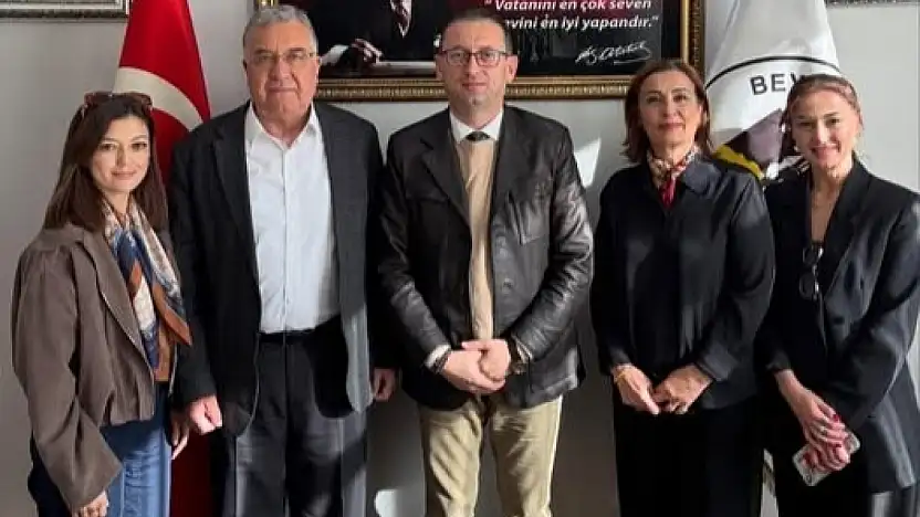 Beydağ Belediyesi'nde CHP Heyeti Ziyareti