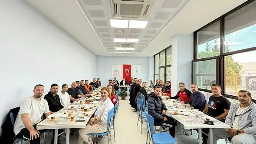 GSB İzmir Gençlik Merkezleri Spor Kulüpleri ile Bir Araya Geldi