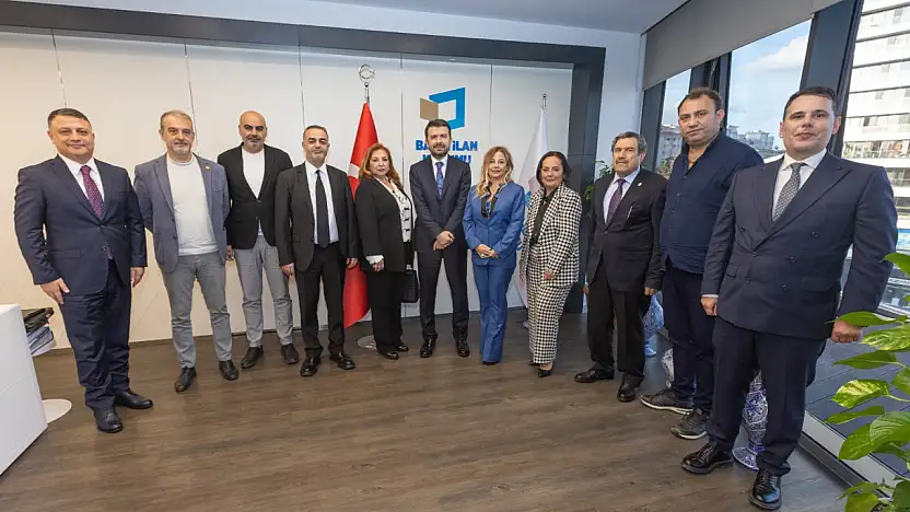 İzmirli Gazetecilerden BİK Genel Müdürü Abdülkadir Çay'a Nezaket Ziyareti