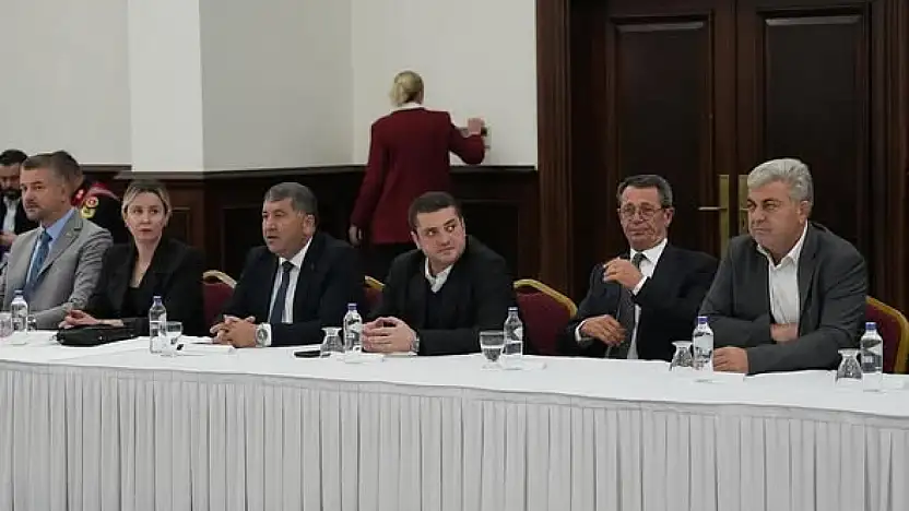 Kiraz Belediyesi'nden Can Dostlara Tam Destek: Hayvan Hakları Toplantısına Katılım