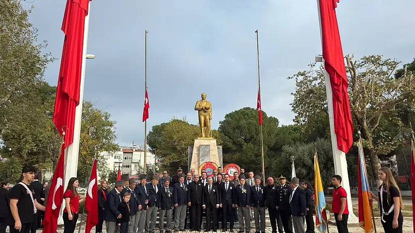 Kiraz'da 10 Kasım Atatürk'ü Anma Programı Düzenlendi