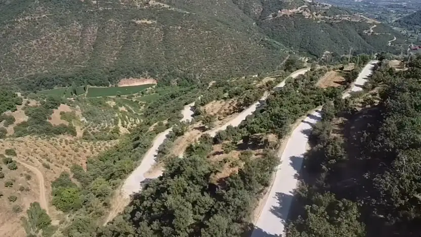 Kiraz'da Altyapı Çalışmaları Sürüyor: Yeşildere Mahallesi'nde 10 Bin Metrekare Taş Döşendi