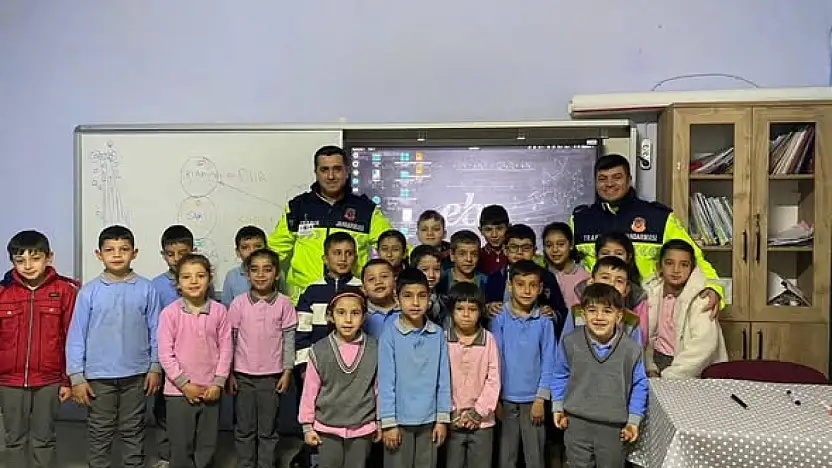 Kiraz'da Öğrencilere Trafik Güvenliği Eğitimi Verildi