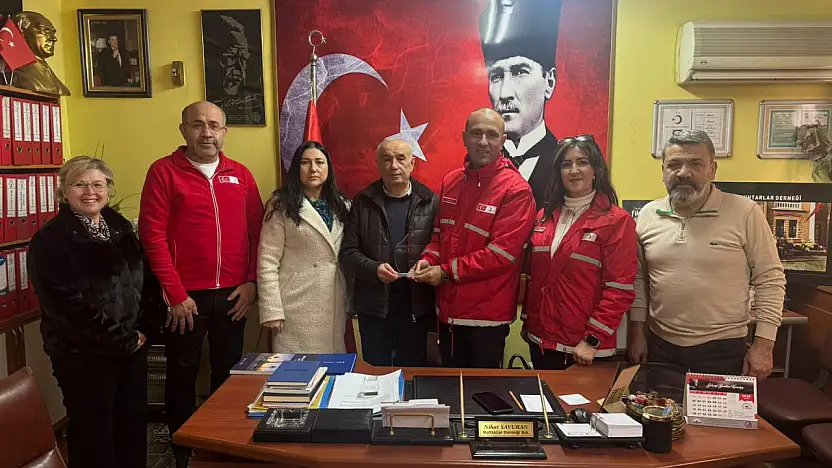 KIZILAY'DAN MUHTARLARA VEFA