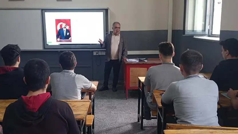 Ödemiş Mesleki ve Teknik Anadolu Lisesi'nde 10 Kasım Atatürk'ü Anma Etkinlikleri Düzenlendi