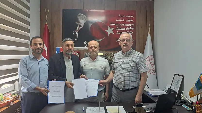 Ödemiş'te Hafızlık Proje Sınıfı İçin İmzalar Atıldı