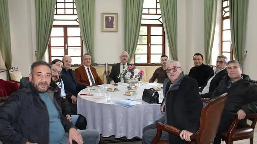 ÖDEMİŞ'TE SÜRÜCÜ KURSLARI İÇİN DEĞERLENDİRME TOPLANTISI