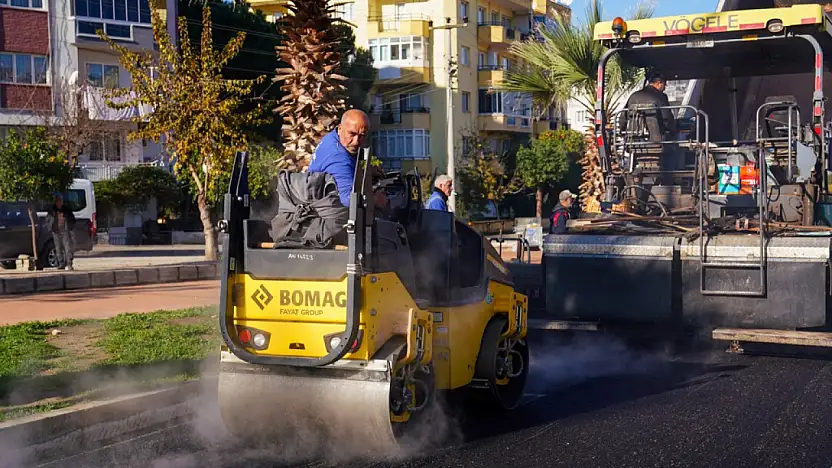 Refet Saygılı Caddesi'nde Sıcak Asfalt Çalışması Başladı