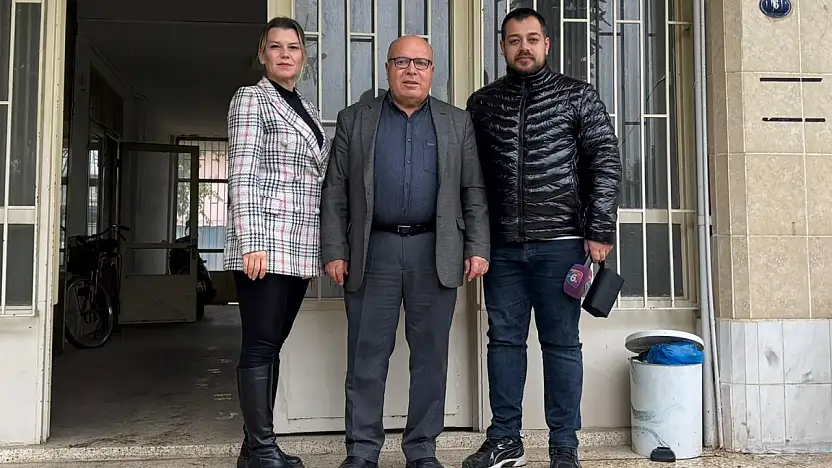 TV9 VE KÜÇÜK MENDERES GAZETESİ'NDEN ÖDEMİŞ MADENİ İŞLER, DEMİR & TORNACILAR, OTO TAMİRCİLERİ, SOĞUK DEMİRCİLER VE ELEKTRİKÇİLER ODASI BAŞKANI ALİ BOZKAN'A ZİYARET