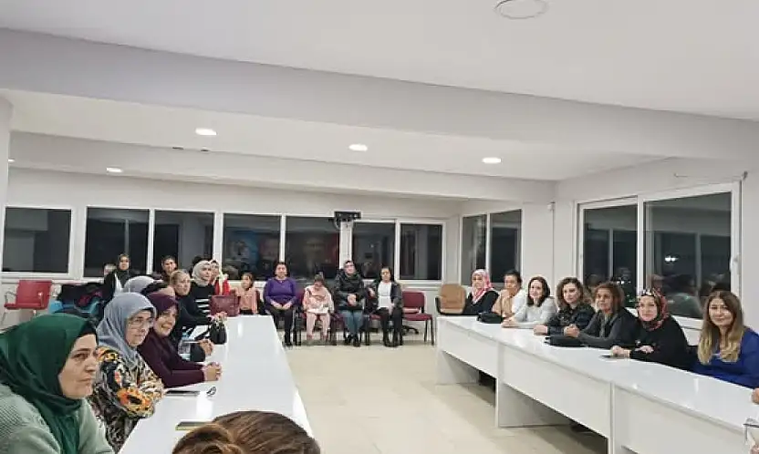 AK Parti Ödemiş Kadın Kolları Yönetim Kurulu Toplantısı Gerçekleştirildi