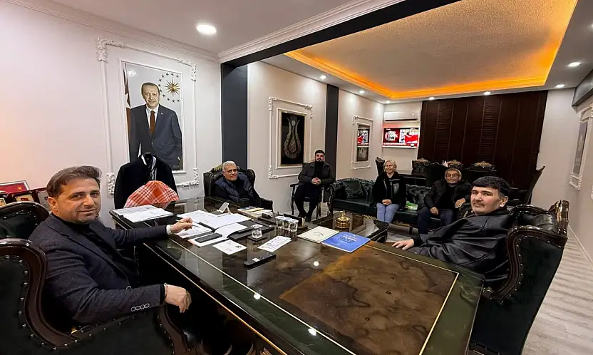 AK PARTİ TİRE İLÇE BAŞKANLIĞI'NDA YOĞUN ZİYARET GÜNÜ