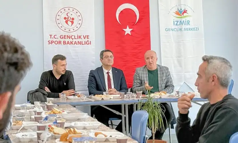 Bayındır'da Okul Sporları Toplantısı Gerçekleştirildi