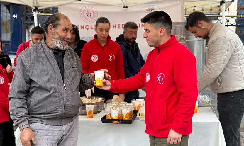 BAYINDIR GENÇLİK MERKEZİ'NDEN SARIKAMIŞ ŞEHİTLERİNE VEFALI ÇORBA ETKİNLİĞİ