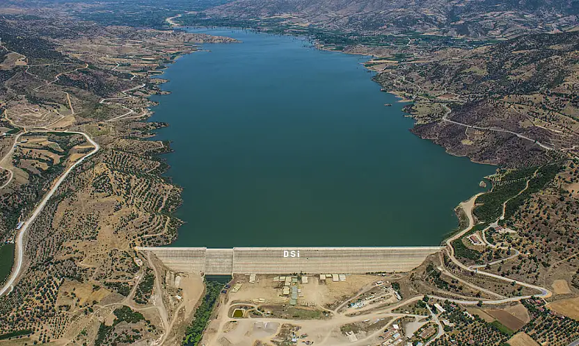 Beydağ Ziraat Odası Başkanı: 'Barajın yükünü biz çekiyoruz, suyu başkaları kullanıyor'