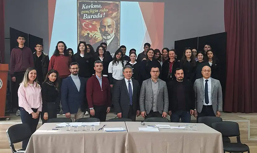 Gençliğin ruhu bilgiyle buluştu