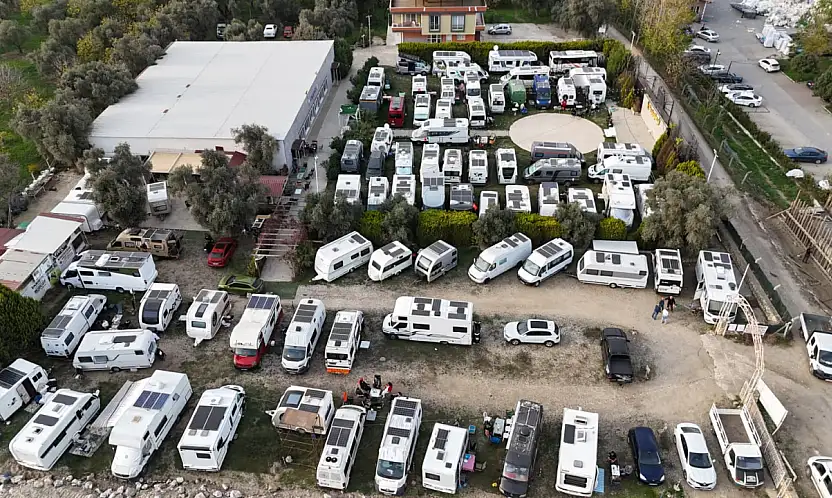 Karavan Tutkunları Tire'de Buluştu: Renkli ve Unutulmaz Bir Hafta Sonu