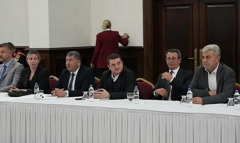 Kiraz Belediyesi'nden Can Dostlara Tam Destek: Hayvan Hakları Toplantısına Katılım