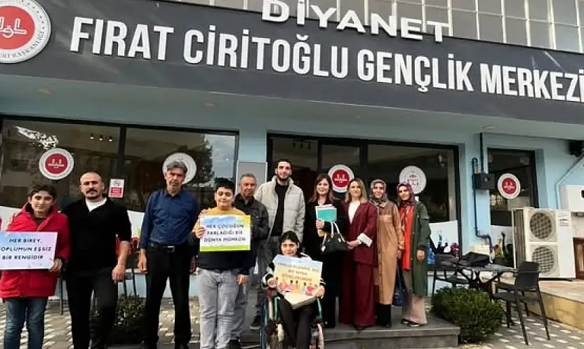Ödemiş Diyanet Gençlik Merkezi'ne Özel Eğitim Temsilcileri Katıldı
