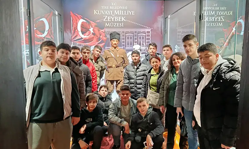 Ödemiş MTAL Fotoğrafçılık Kulübü Öğrencileri Tire'yi Kareledi