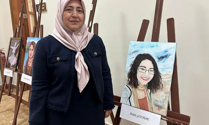 ÖDEMİŞ'TE 24 KASIM ETKİNLİĞİNDE ANISIYLA BİRİNCİ OLAN MELEK GÖZTEPE AYAKTA ALKIŞLANDI