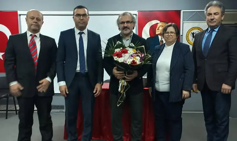 ÖDEMİŞ'TE 'BAŞARIYA GÜLÜMSE' SEMİNERİ DÜZENLENDİ