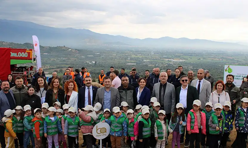 Ödemiş'te 'Başöğretmen Atatürk Hatıra Ormanı' İçin Fidan Dikimi Gerçekleştirildi
